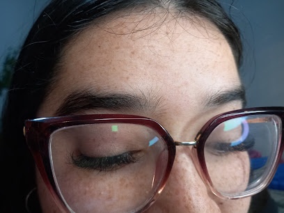 Extensiones de pestañas lash therapy